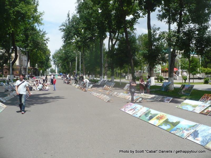 Art sale in Tashkent